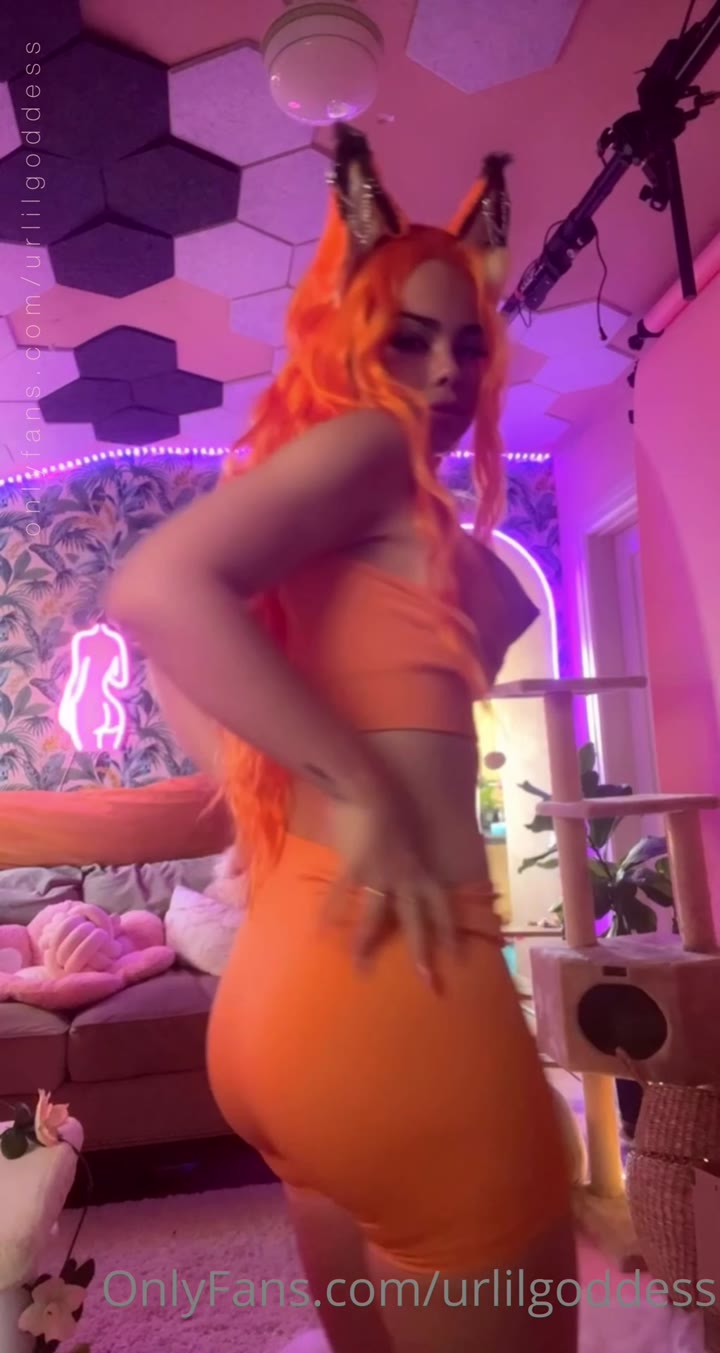 27 year-old poet deflowers wetnurse IN HELL in areallyweakguy of ppv w/ urlilgoddess.