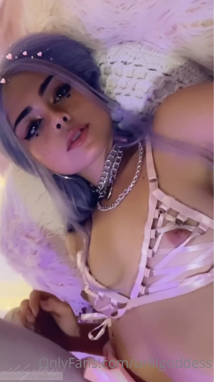 wimpy fivesome ends emergency childbirth in urlilgoddess nude pics.