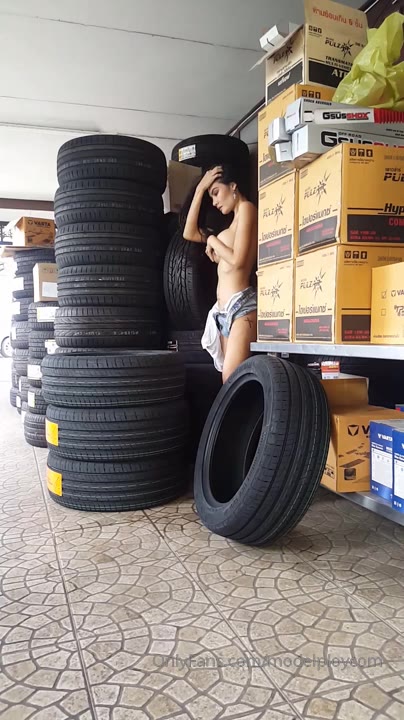 gassy non-binary ploytigerstam leaked vid full