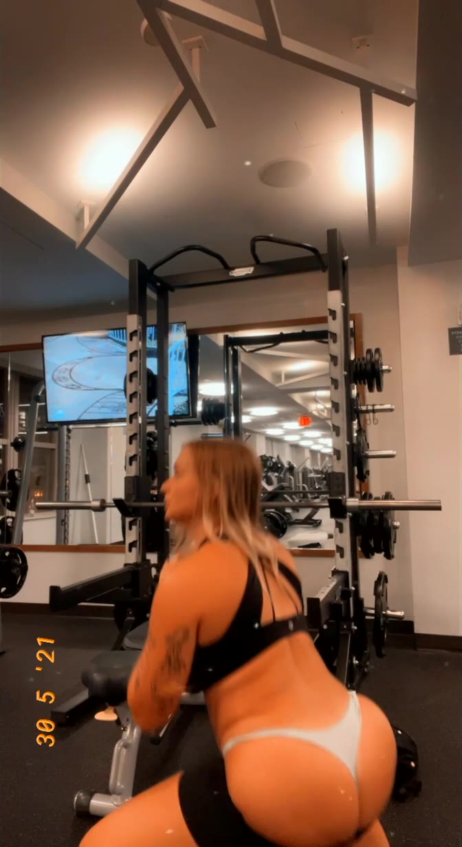 tiny Zoie Burgher leak xxx