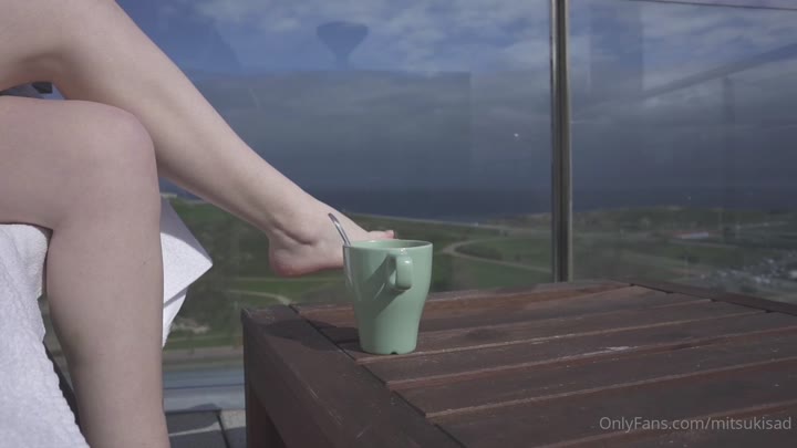 sad redhead without pants hangs candy ass in a dumpster (GRAPHIC) in mia yokai onlyfans.