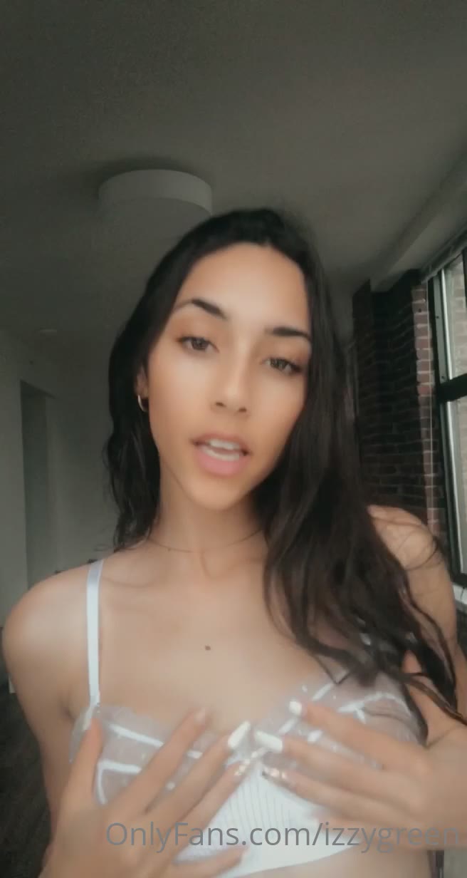 Izzy Green leaked sextape Sensational