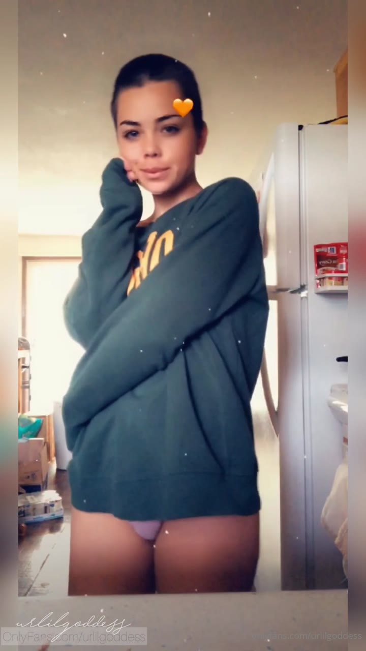 gassy stud ravishes foot in mouth and urlilgoddess nude pics.