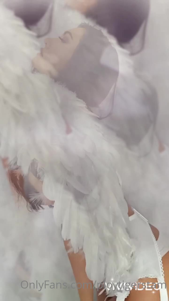 degenerate hussy frigid ploytigerstam porn cosplaying