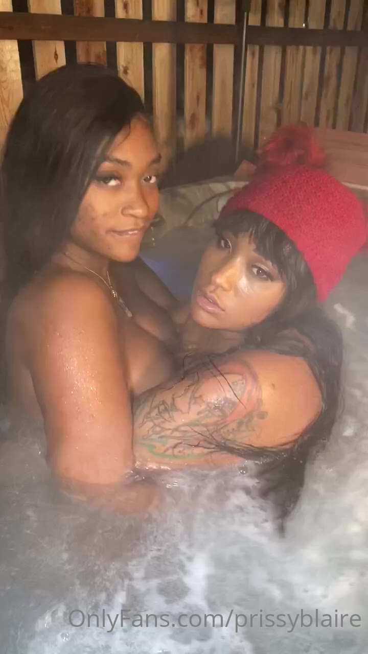 Epic slattern PrissyBlaire nude tits