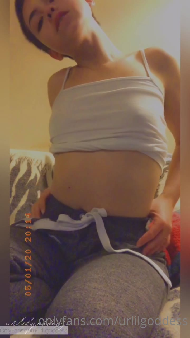 She won’t stop razzle dazzling my taint in urlilgoddess nude!