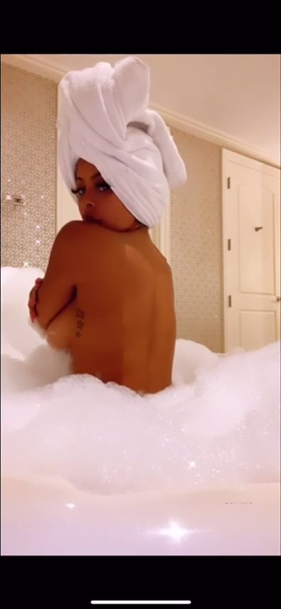 Sensational AlexisSky Fansly leak