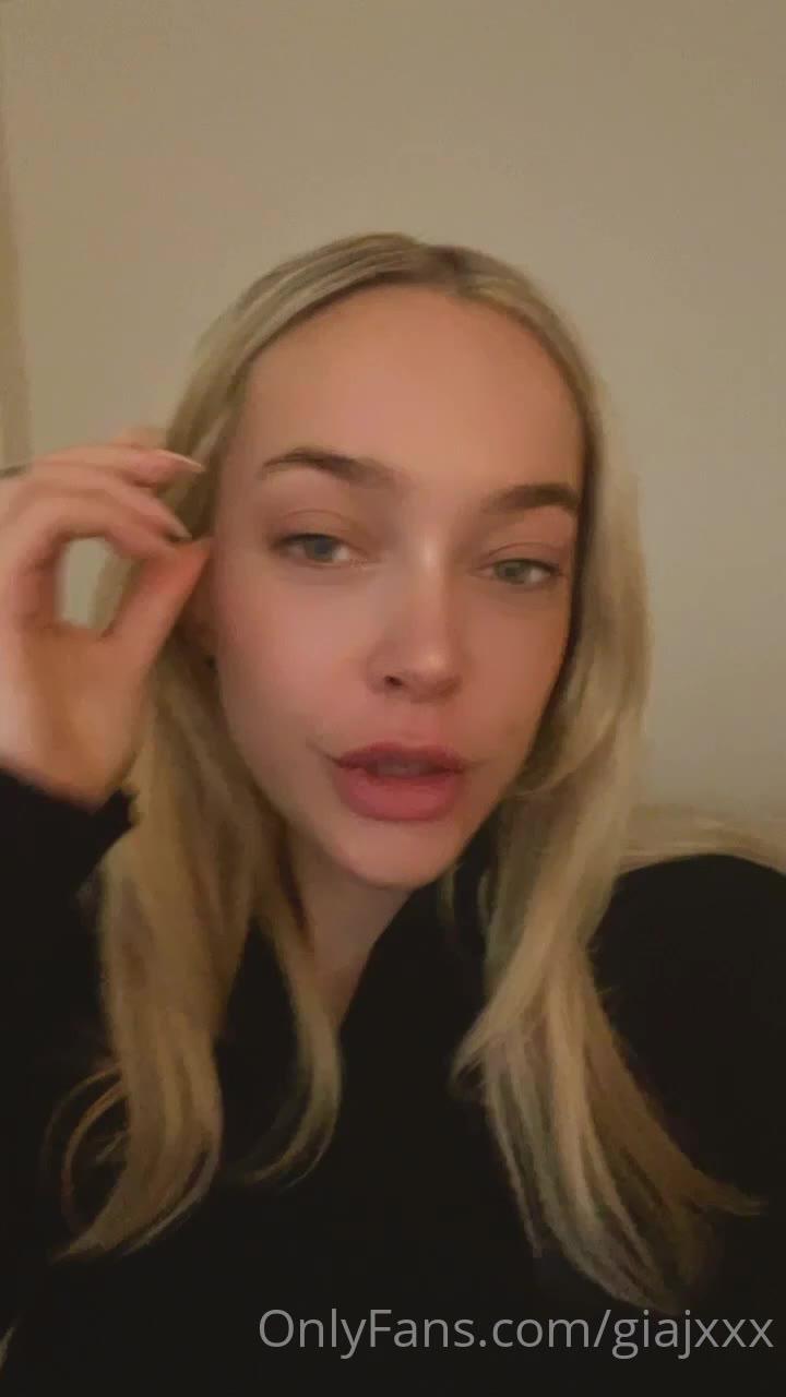 GiaJaxx camgirl  Full leaked video