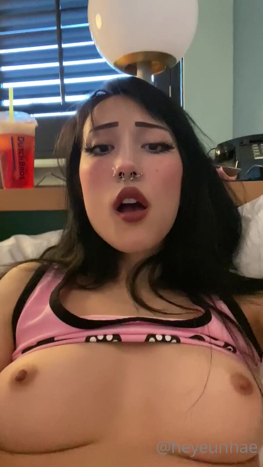 Heyeunhae Nude Leaked