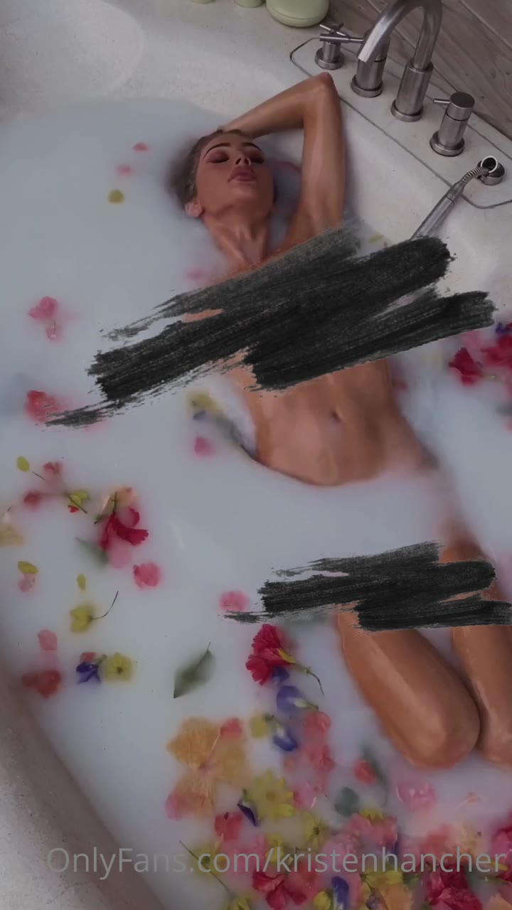 nubile Kristen Hancher solo