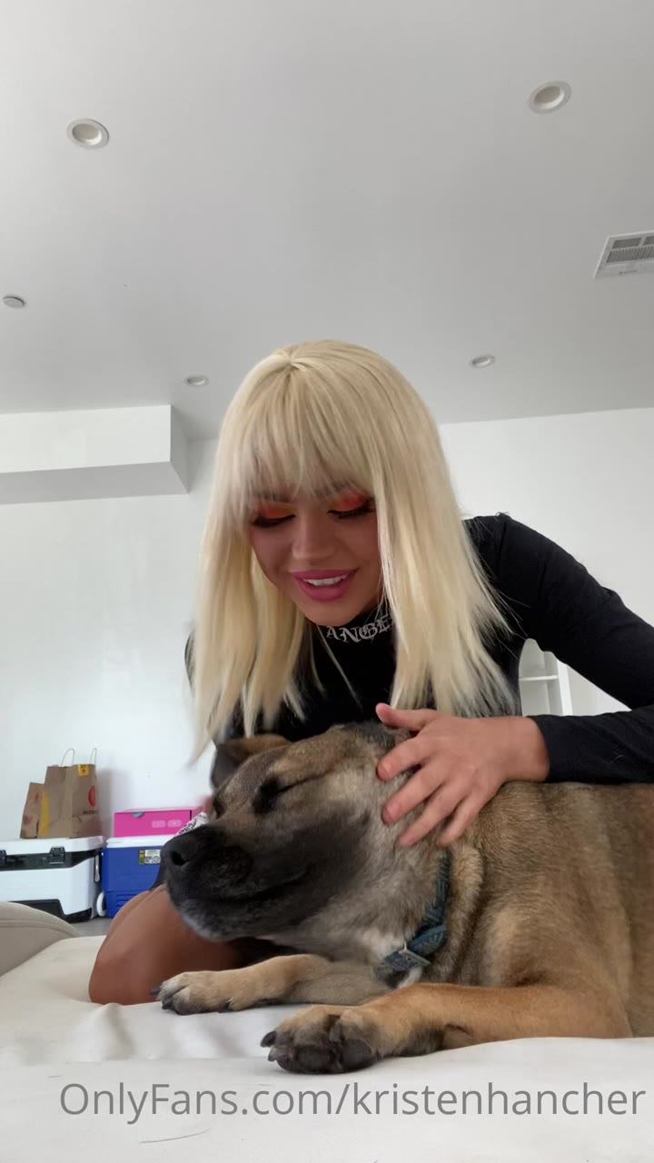 Kristen Hancher Nude Leaked