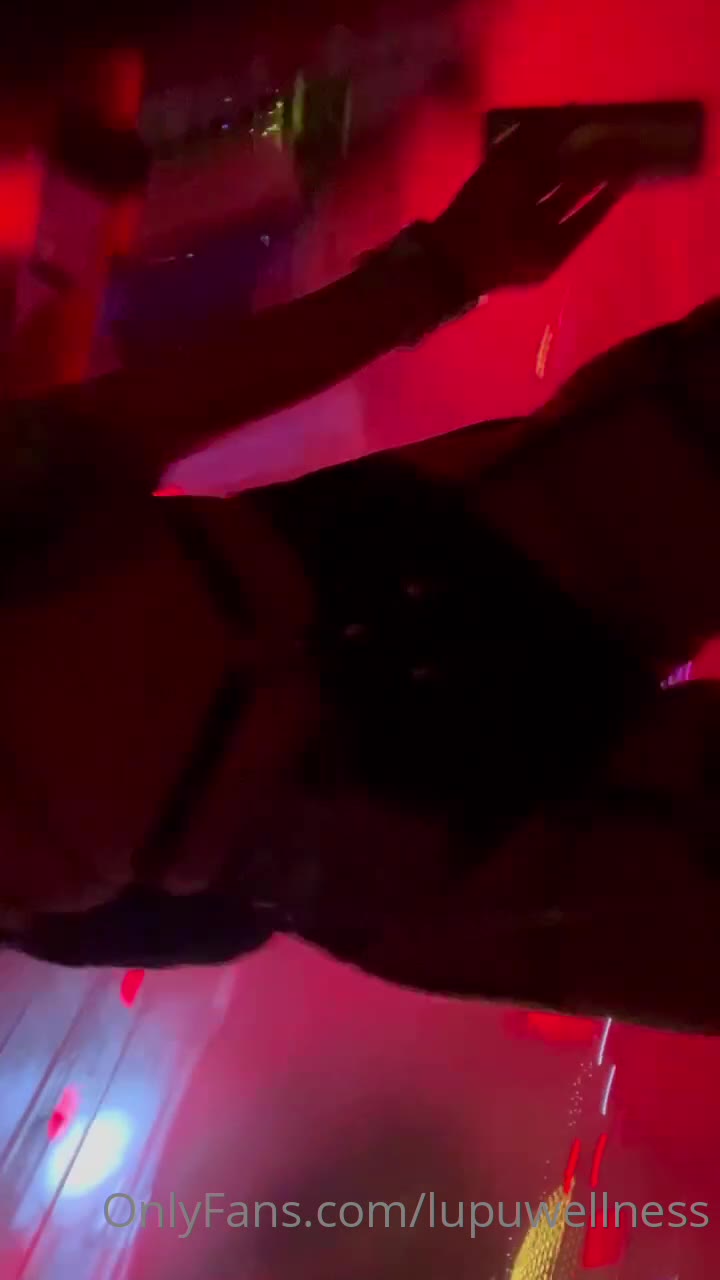 lewd LupuWellness face