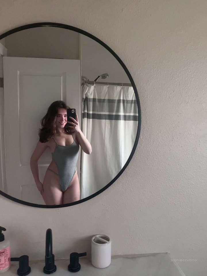 Sensational Sophia Viotto fapello