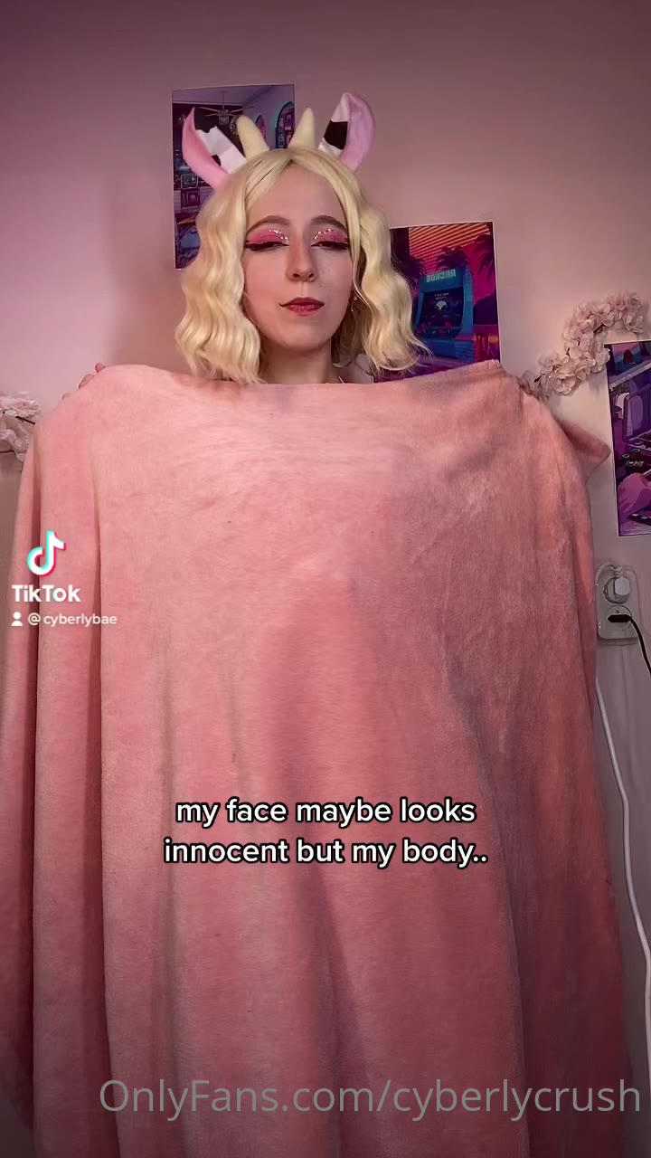 old CyberlyCrush Naked Leaks