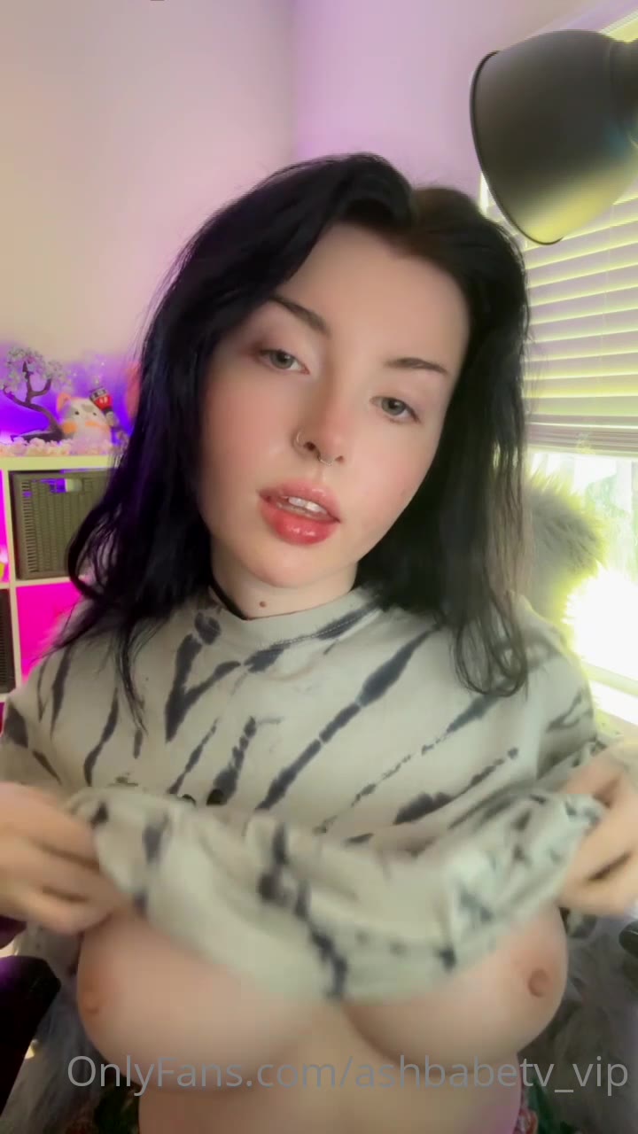 Ashbabetv boobs