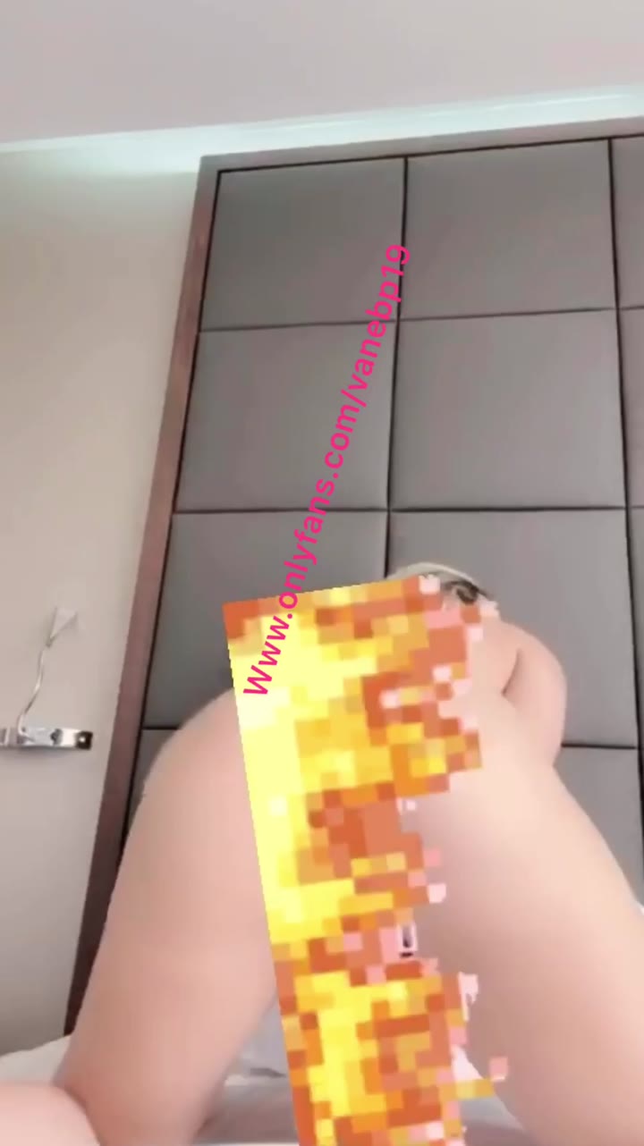 classy vanebp19 tits Vid Epic