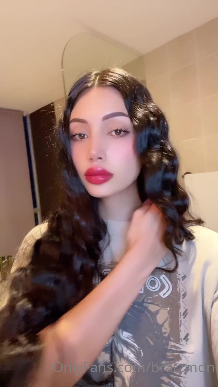 Sensational psychic ValentinaOlivas l e a k e d EXPOSED