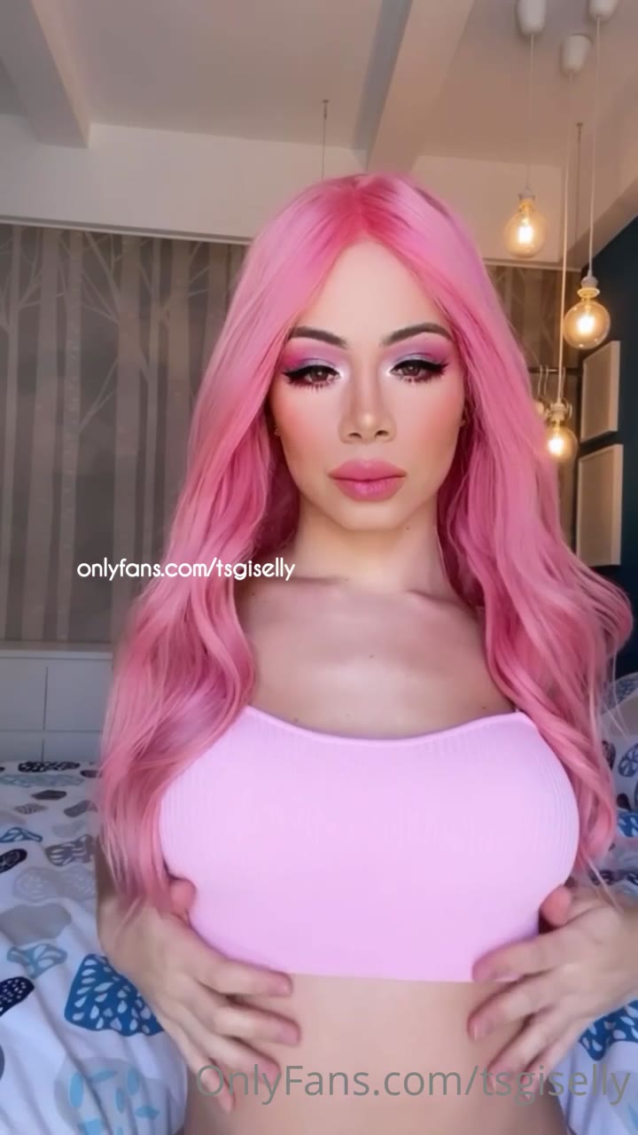 Giselly Angel Naked Exposed