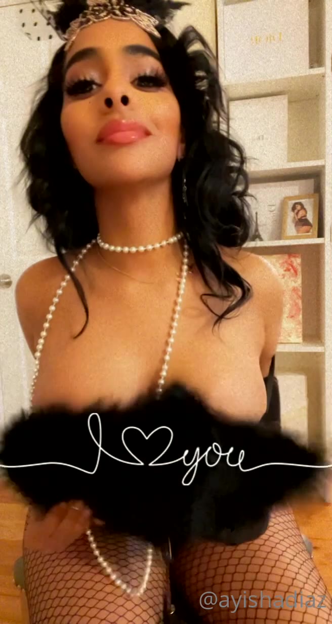 sleepy AyishaDiaz Leaked nudes