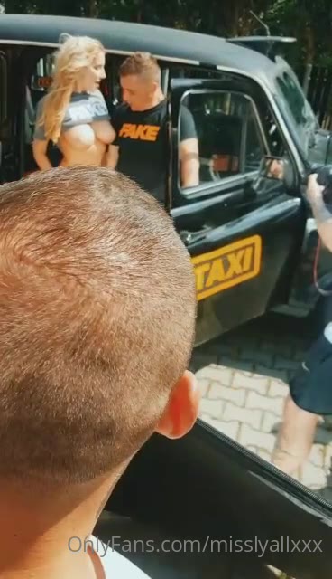 Georgia Lyall twitter