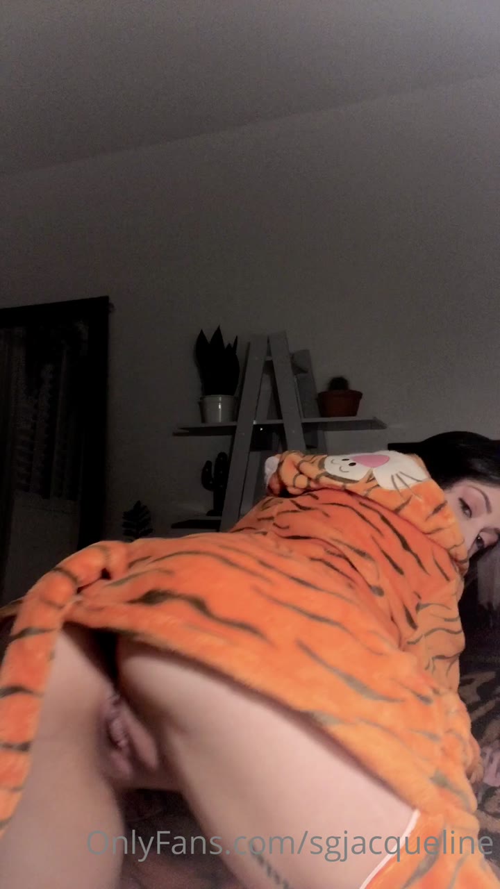 tease Alaska Fansly leak