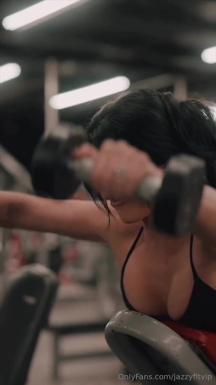 Sensational bigthot Jazzyfit masturbating