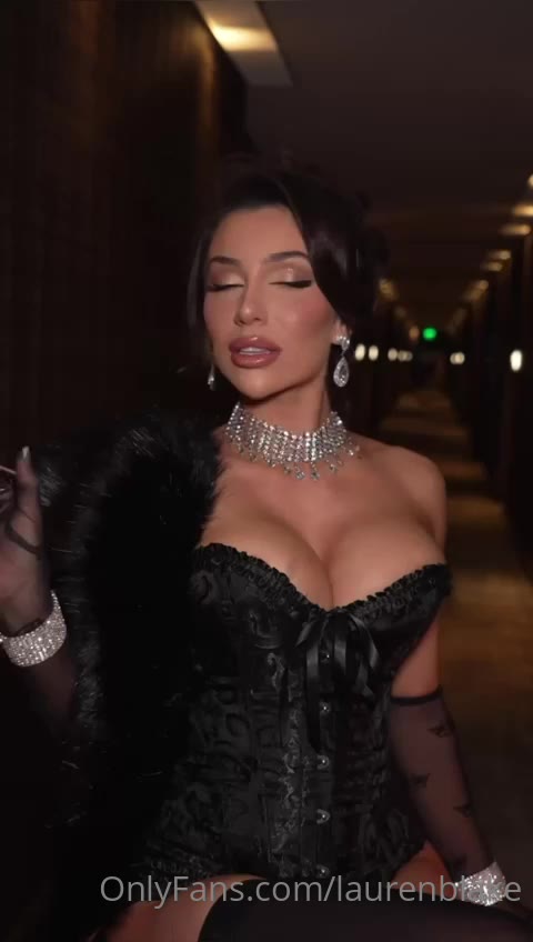 mantrap Lauren Blake Nude leaks