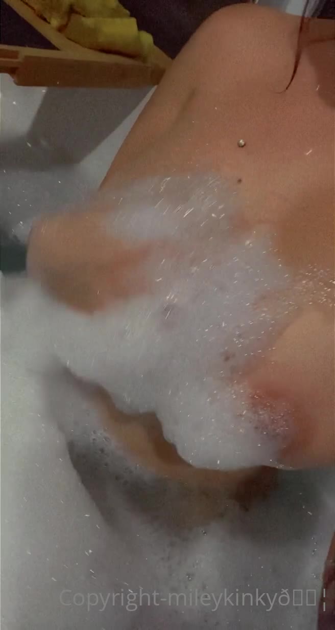 Miley Kinky Nude leak  fullvideo