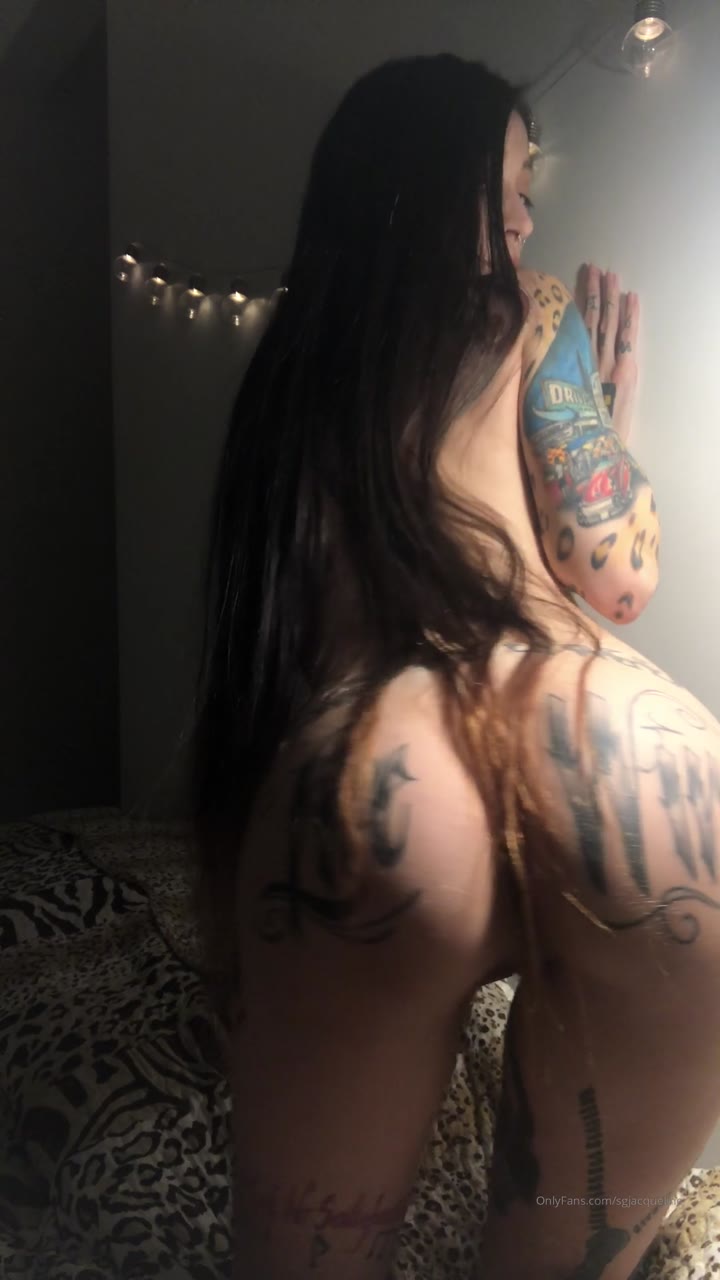 woman Alaska camgirl