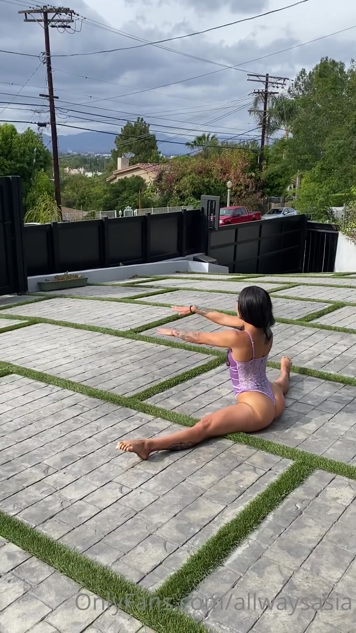 Exposed Asia camgirl