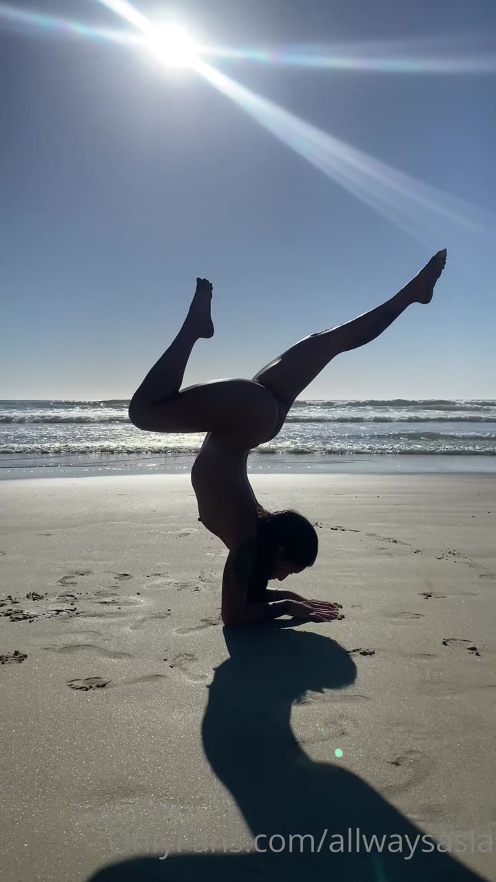 bigthot Asia Nude leaks Full Clip