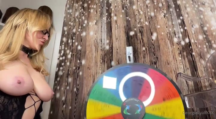 Georgia Lyall blowjob