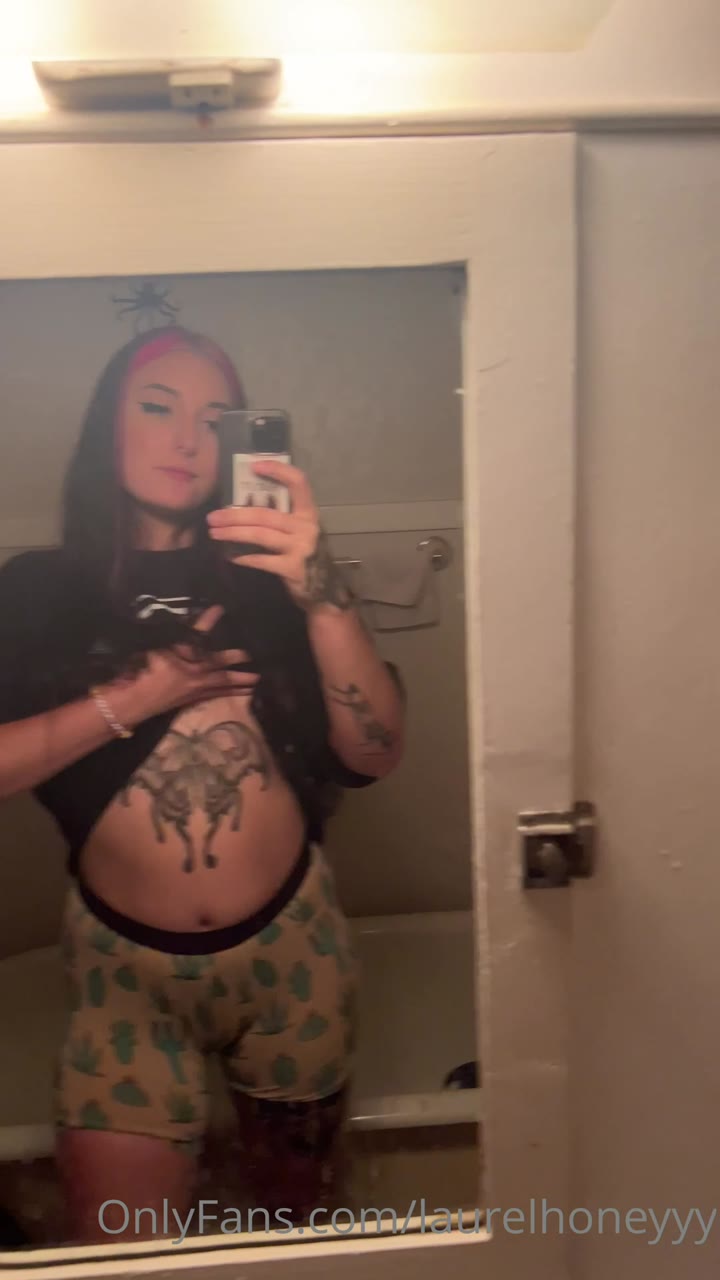 Laurel Honey of  Vid