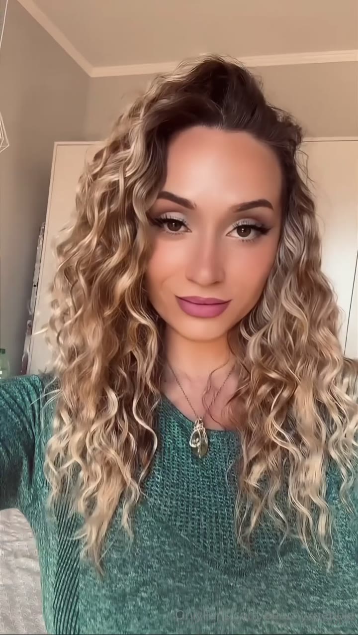 scandalous sucking PeachyX reddit