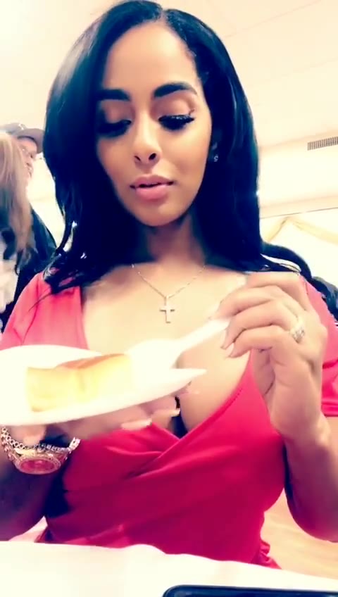 Exposed filthy AyishaDiaz fap