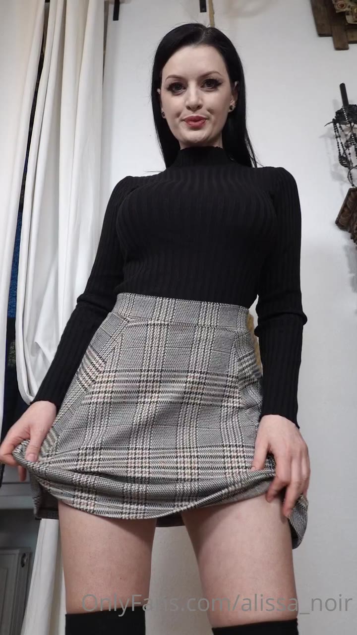 Alissa Noir pussy Exposed