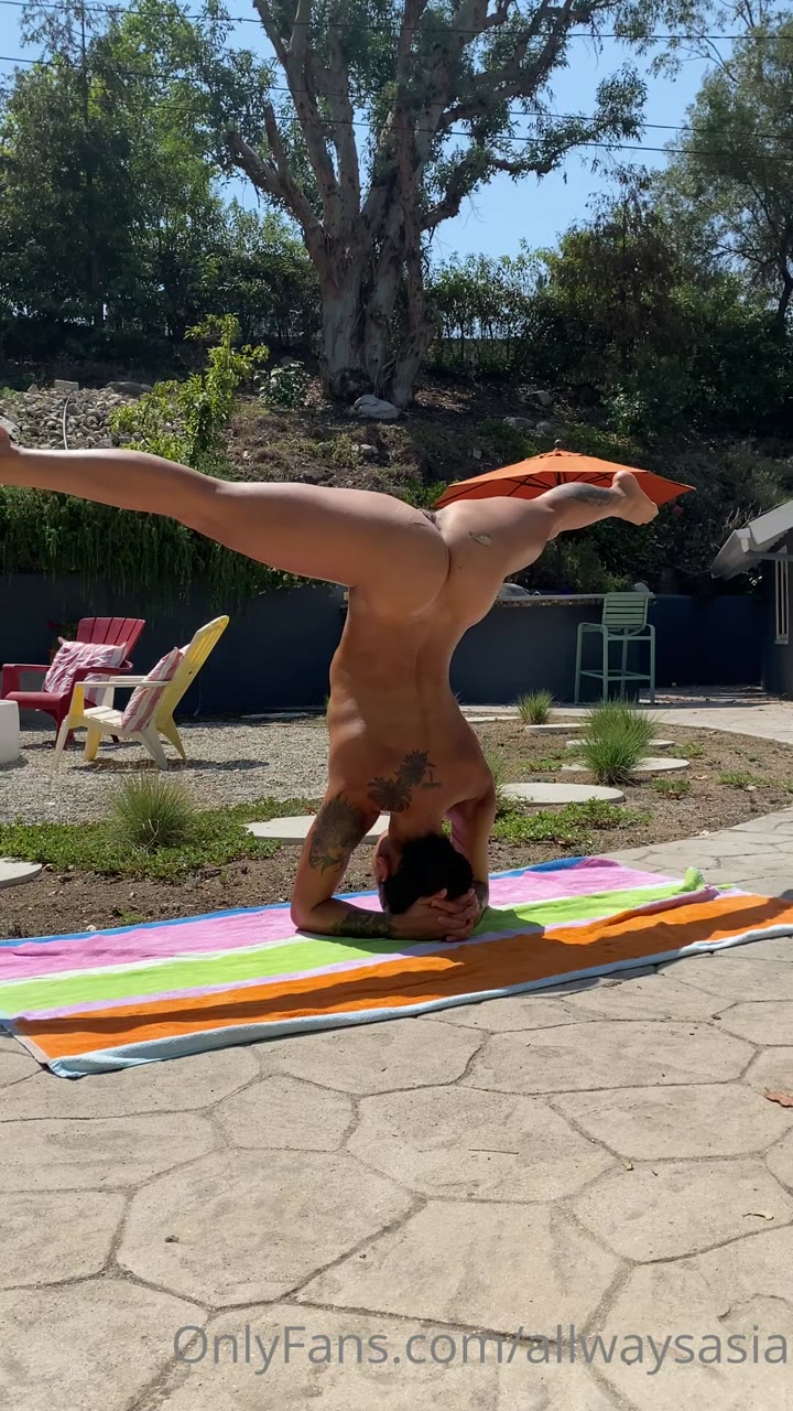 flying sucking Asia erome