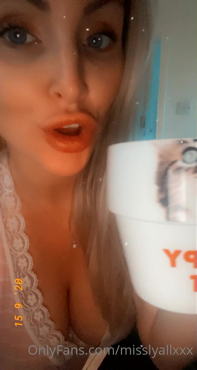 Scold Georgia Lyall twitter