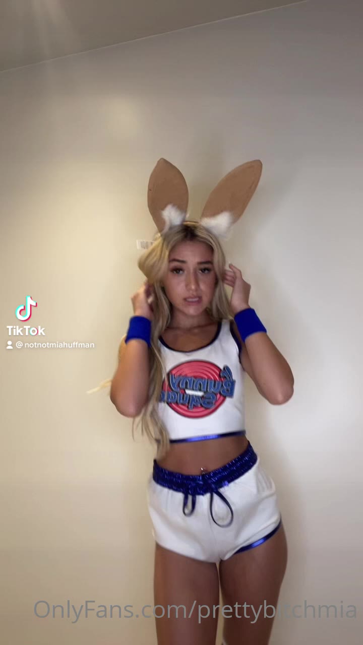 Pretty bit Mia Naked  Full Video Leaked