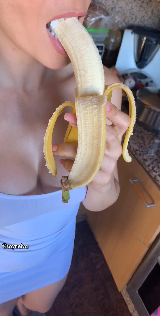 coarse Sweating NeivaMara sextape