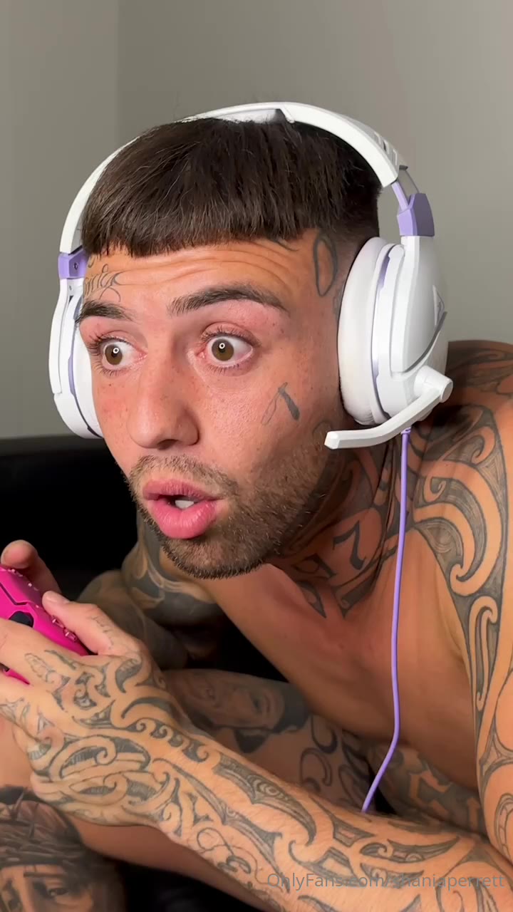 Shania Perrett solo  Exclusive video full