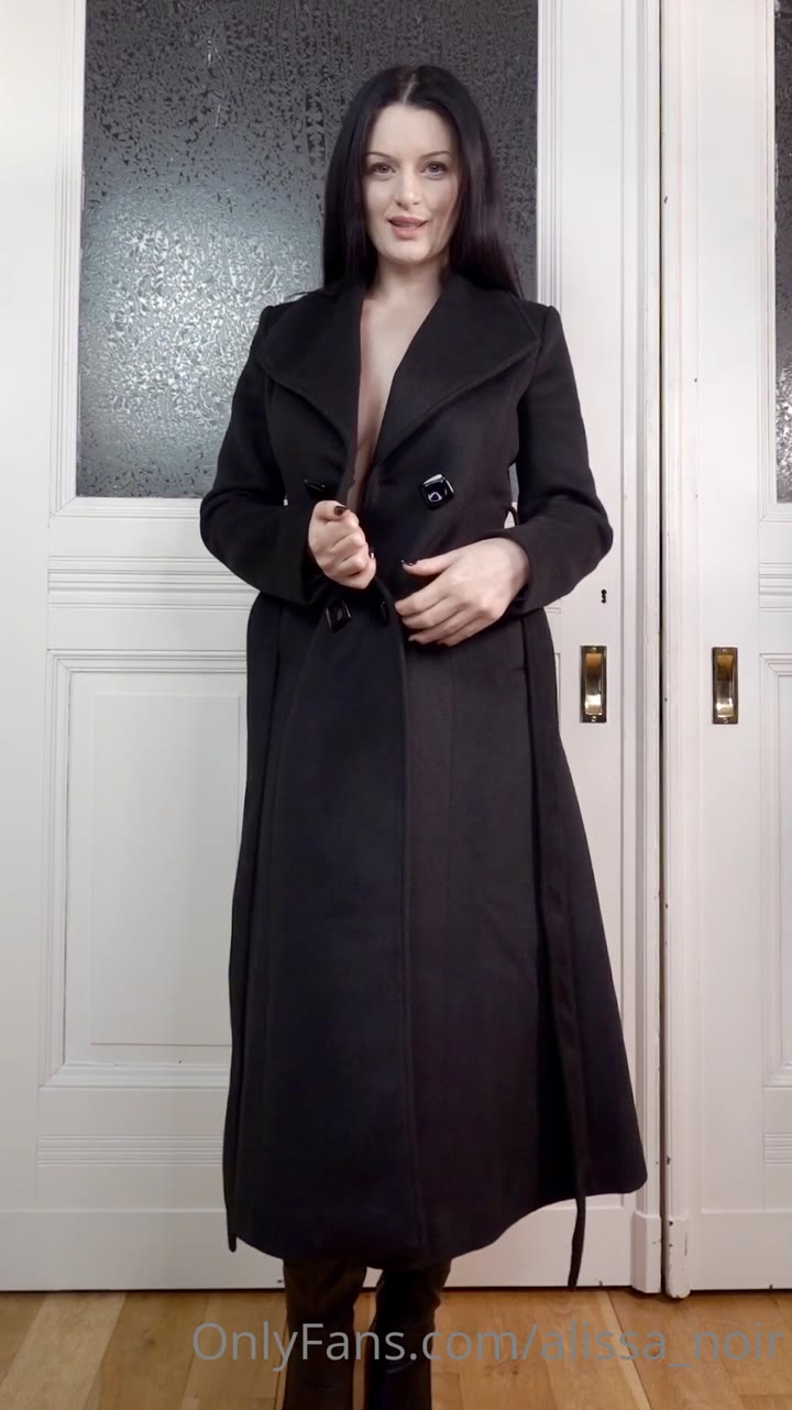 mantrap sucking Alissa Noir Nude leaks