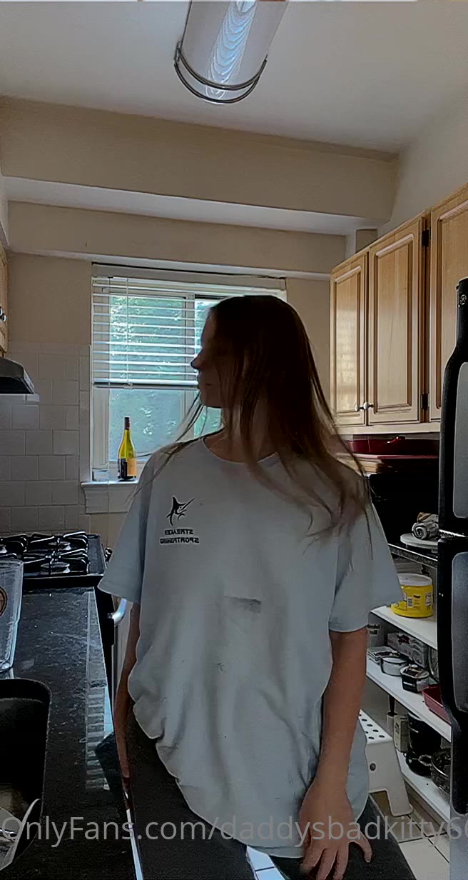 DaddysBadKitty o n l y f a n s  VIDFULL