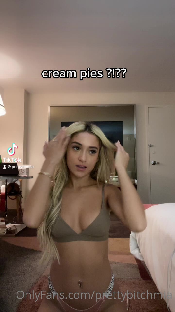 Pretty bit Mia simpcity Epic