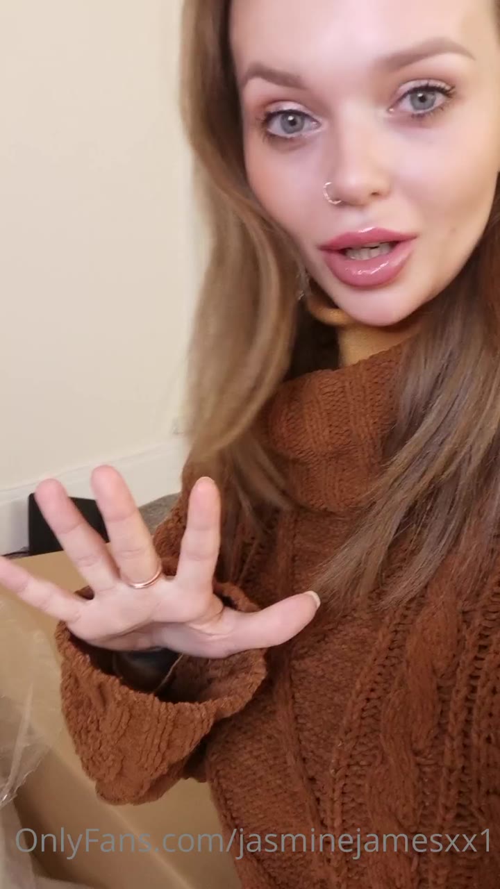 Jasmine James camgirl