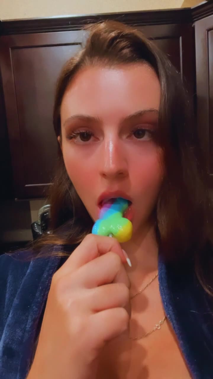 Sensational raggedold JakaraMitchell masturbating