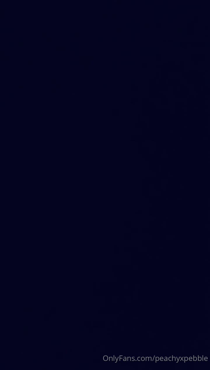 Sensational strumpet PeachyX boobs Exclusive vid full