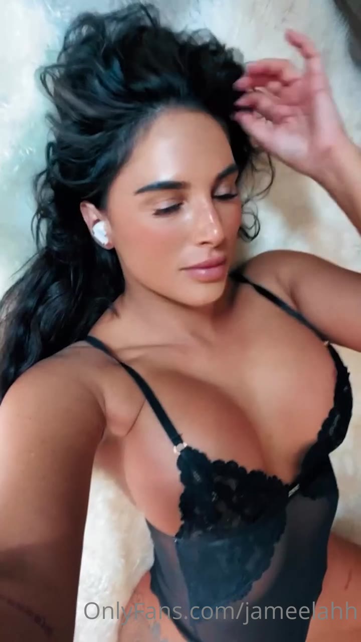 Sensational dirty-talking Jameelahh fucked full vid