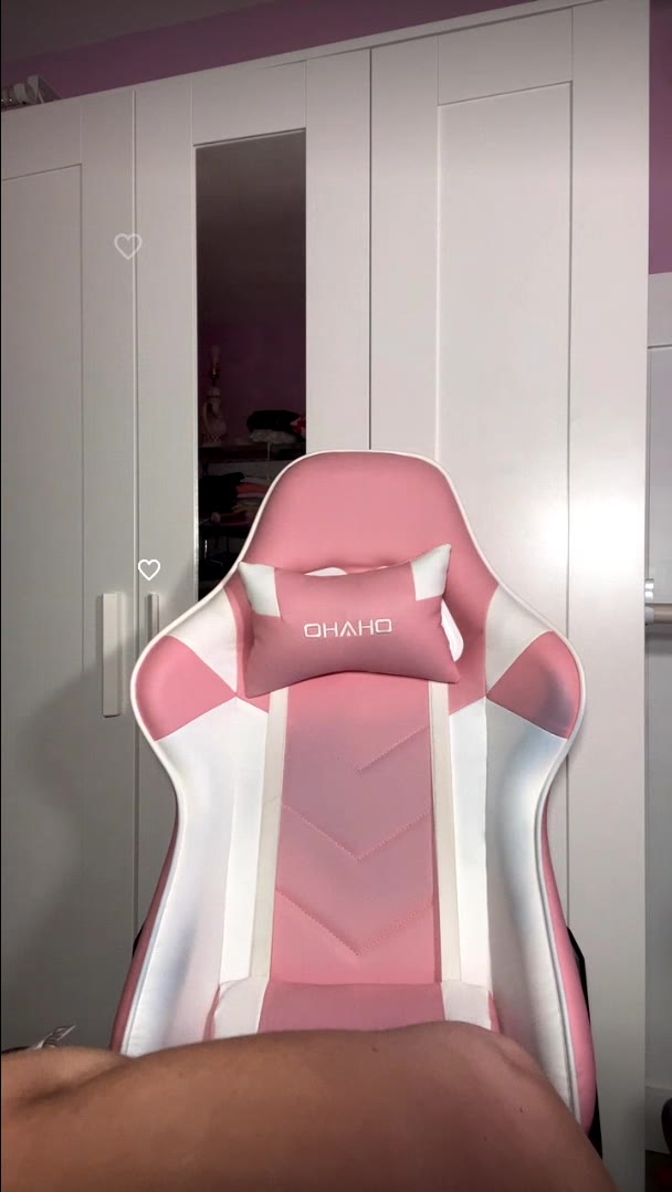 Sensational bitch Livyalex leaked nudes x