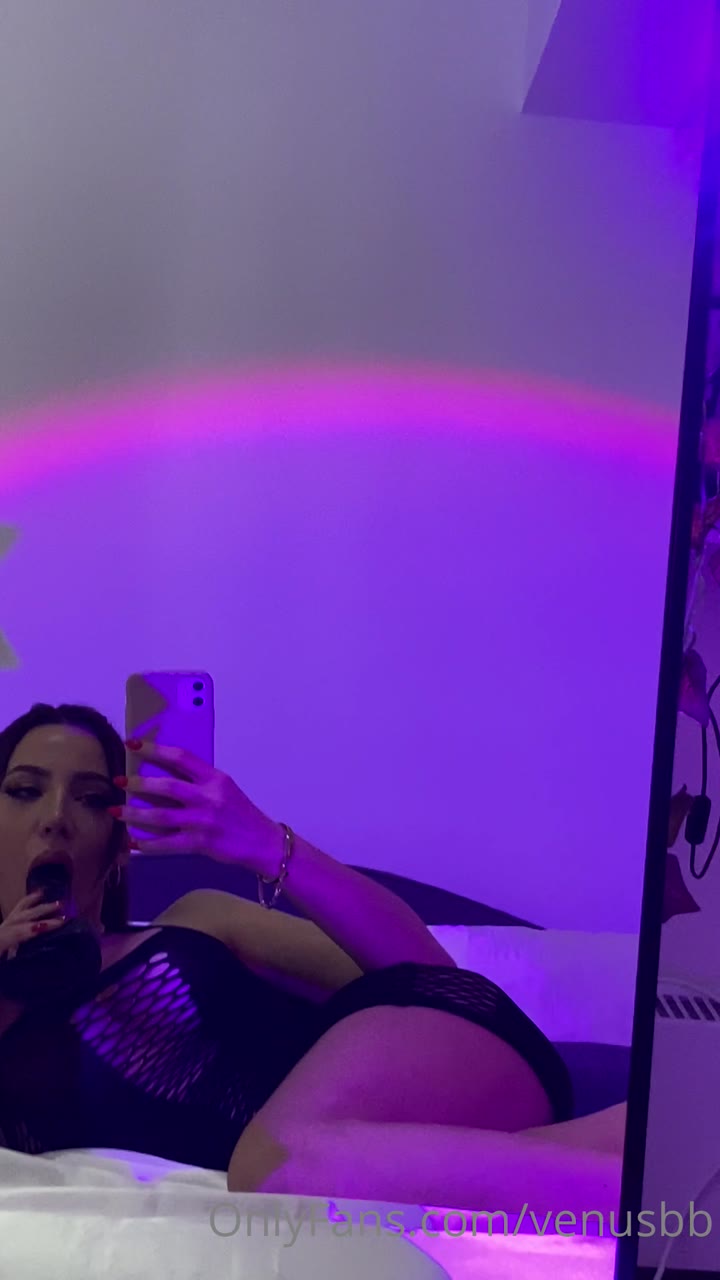 Venus-BB Naked Leaks